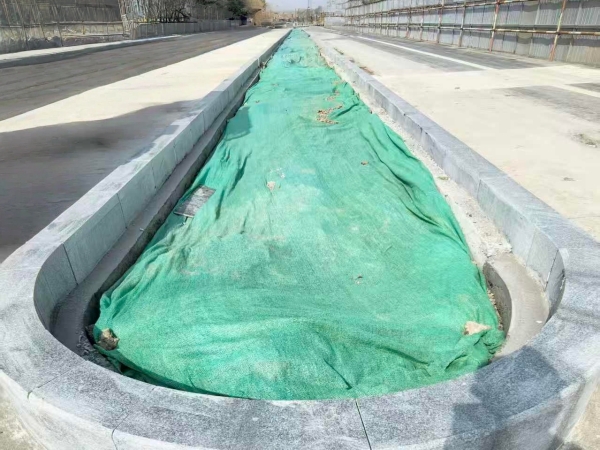 鲁灰光面路沿石厂家